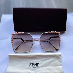 Fendi 0259/s 035J Gradient Lens Sunglasses - Pink/Brown